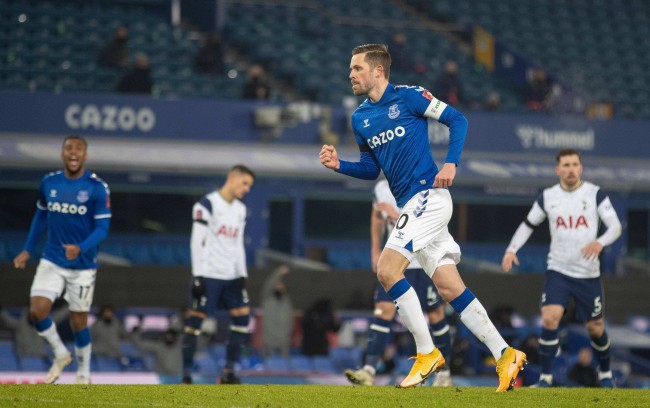 赋和独特的 赋和独特的